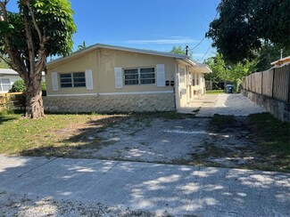 1166 NE 112th St, Miami, FL 33161