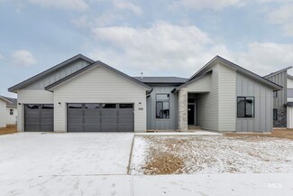 2760 N Jet Wolf Ave, Star, ID 83669