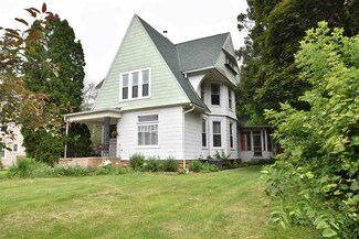 404 Milwaukee Rd, Clinton, WI 53525