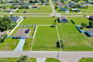 2133 NE 23rd Terrace, Cape Coral, FL 33909
