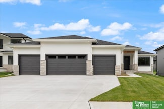 20122 T St, Omaha, NE 68135