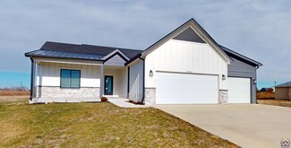 8012 SW 26th Terrace, Topeka, KS 66614