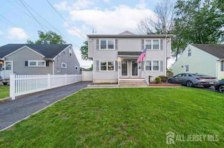 846 Voorhees Ave, Middlesex, NJ 08846