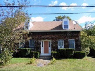 115 Bradley St, Saco, ME 04072