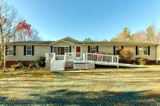 1708 Mud St, Concord, VA 24538