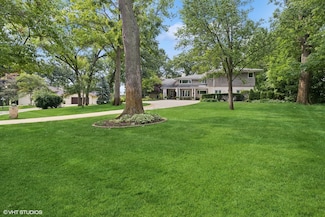 7 Baybrook Ct, Oak Brook, IL 60523