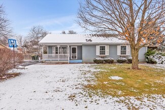 1N301 Purnell St, Carol Stream, IL 60188