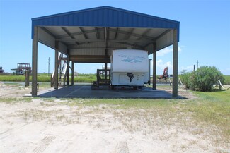 1241 Mabry St, Gilchrist, TX 77617