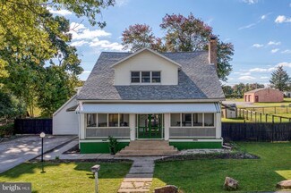 123 Oak Park Cir, Harrisburg, PA 17109