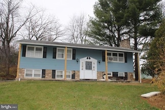 6525 Charlestown Rd, Mercersburg, PA 17236