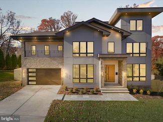 616 Gibson Cir SW, Vienna, VA 22180