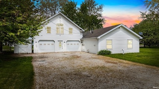 2145 E 770 S, Wolcottville, IN 46795