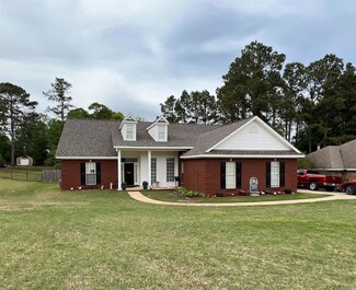 287 Mitchell Creek Ridge, Wetumpka, AL 36093