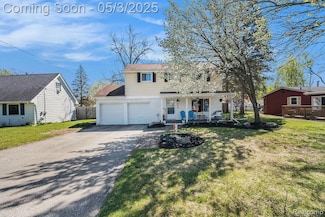 638 Franklin St, Linden, MI 48451