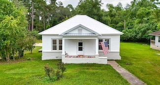 712 Young St, Thomasville, GA 31792