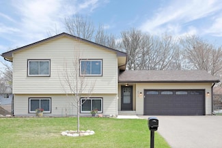 8972 Kirkwood Cir N, Maple Grove, MN 55369