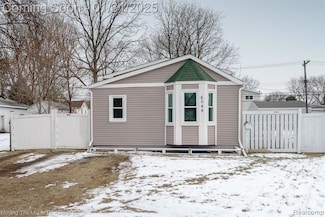6049 Michael St, Taylor, MI 48180
