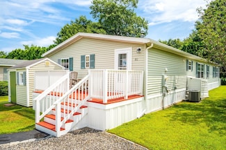 80 Brookside Cir, Ogunquit, ME 03907
