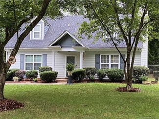 6221 Sunbridge Ct, Charlotte, NC 28269