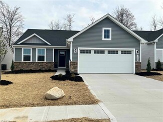 2688 Laubach Dr, Norton, OH 44203