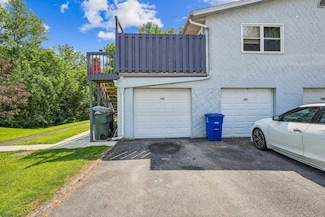 699 Cherry Hollow Rd Unit A, Columbus, OH 43228