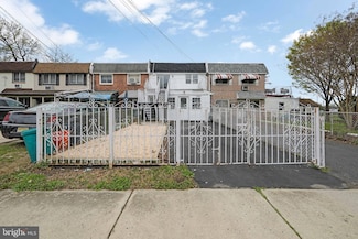 1085 Macarthur Dr, Camden, NJ 08104
