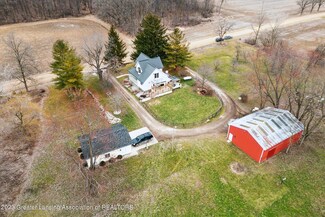 3290 E Howe Rd, Dewitt, MI 48820