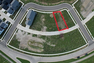 9443 S Cypress Place, Oak Creek, WI 53154