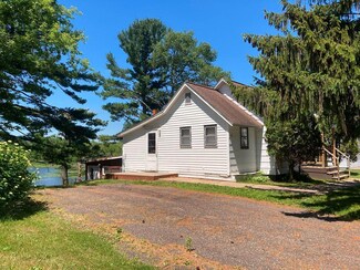 975 1st Ave, Cumberland, WI 54829