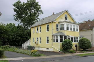 116 Muzzy St, Chicopee, MA 01020