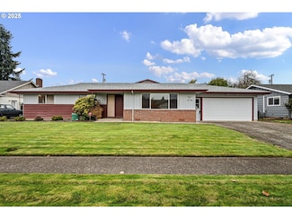 236 Greenvale Dr, Springfield, OR 97477