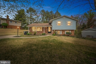 12415 Hatchway Ct, Woodbridge, VA 22192
