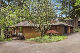 6808 Chambers Creek Rd W, University Place, WA 98467