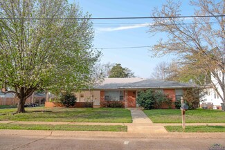 201 E Merritt St, Marshall, TX 75670