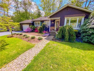 8684 Brown St, Slatington, PA 18080