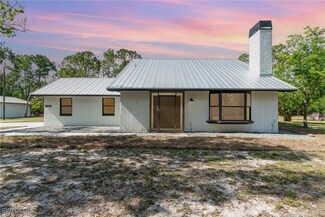 11590 Fox Hill Rd, North Fort Myers, FL 33917