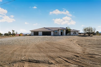 10575 Tumbleweed Rd, Phelan, CA 92371