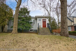 101 Delaware St, Staten Island, NY 10304