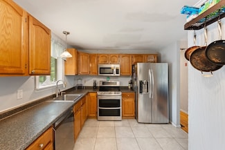 140 W Mountain St, Worcester, MA 01606