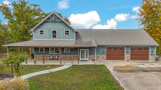 1175 E Calvin Dr, Hartsburg, MO 65039