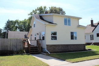 133 1st St SW, Blooming Prairie, MN 55917