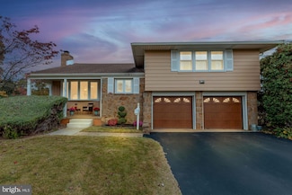 800 Hilltop Rd, Cinnaminson, NJ 08077