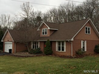 1282 Lakewood Cir, Washington, WV 26181