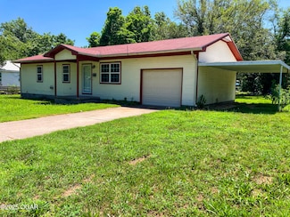 1212 W 12th St, Joplin, MO 64801