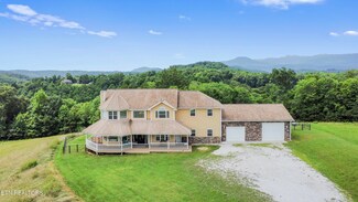 2756 Pinecrest Rd, Jacksboro, TN 37757