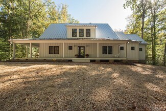 8285 Prospect Ln, Ashland, VA 23005