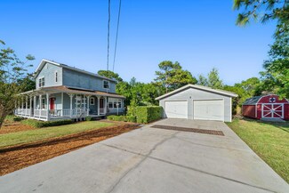 1825 Eva Ln, Malabar, FL 32950