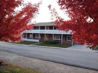 121 N Church St Unit 101, Clayton, GA 30525