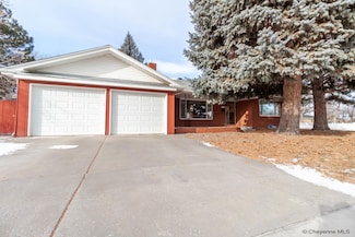 1518 Hot Springs Ave, Cheyenne, WY 82001