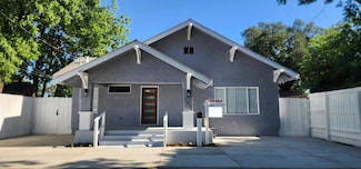 1936 G St, Modesto, CA 95354